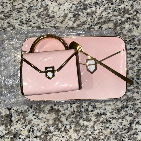 Teacup Set - Picture 2 of 4